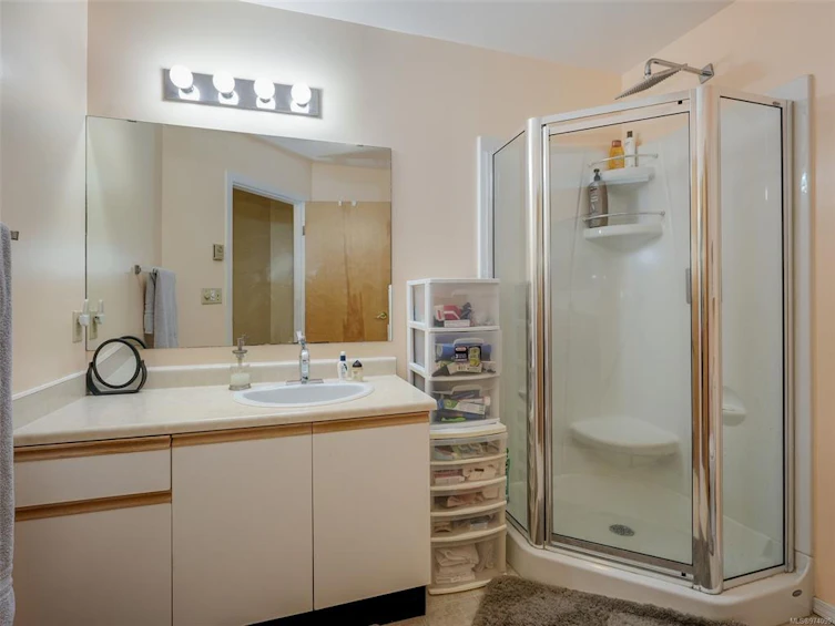 16-3049 Brittany Drive, Colwood, BC, V9B 5P8 - 17