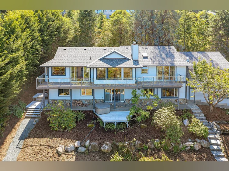 1319 Lands End Road, North Saanich, BC, V8L 5K1
