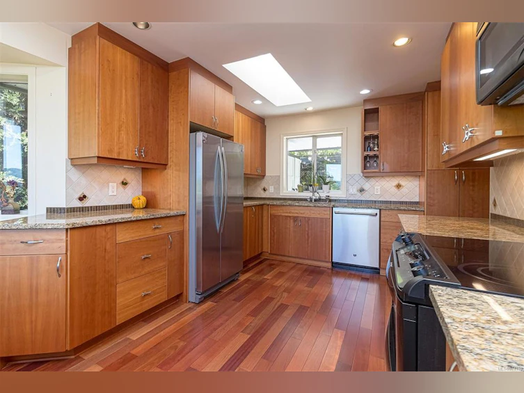 1319 Lands End Road, North Saanich, BC, V8L 5K1 - 10