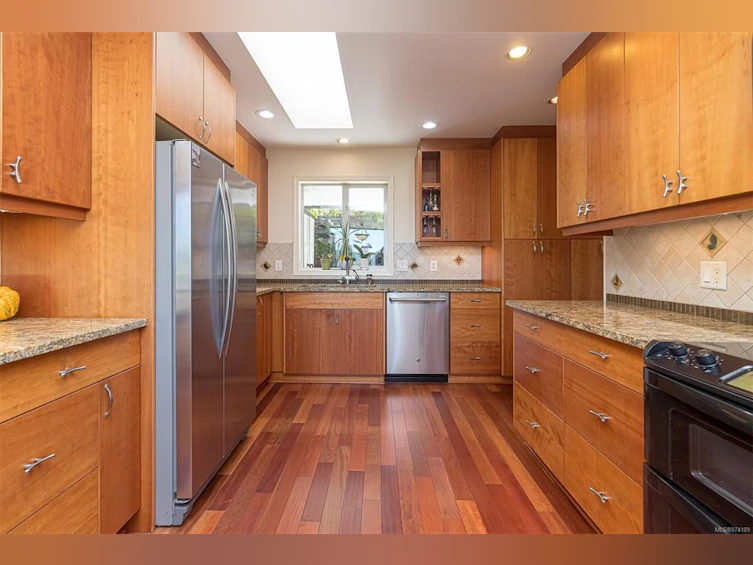 1319 Lands End Road, North Saanich, BC, V8L 5K1 - 11