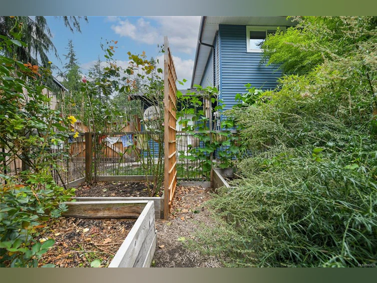 329 Cortez Crescent, Comox, BC, V9M 3B9 - 35