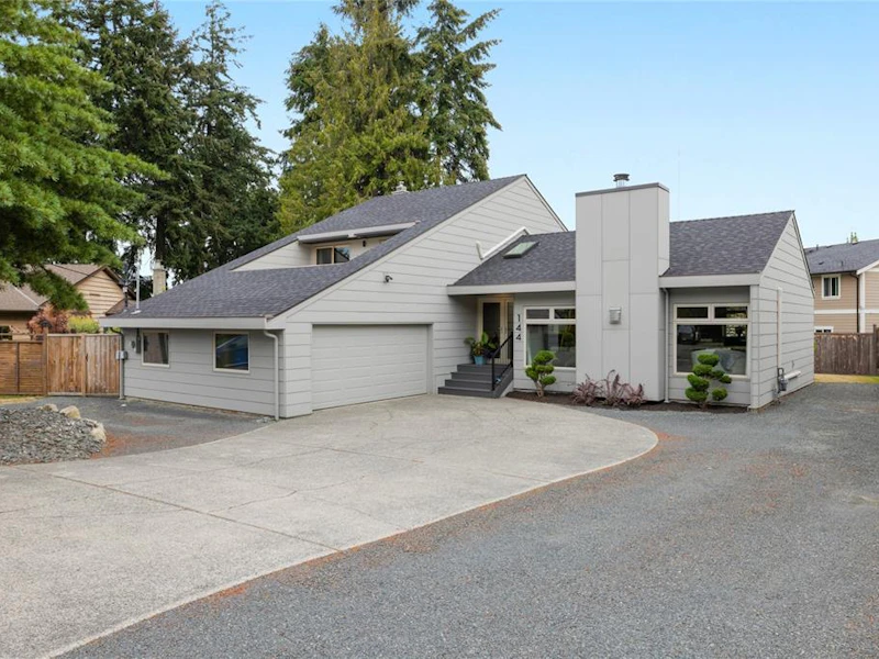 144 Avalon Place, Nanaimo BC V9V 1G3