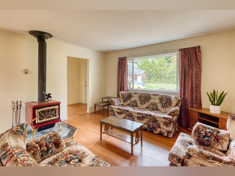 614 Webb Road, Courtenay, BC, V9N 9L9 - 3