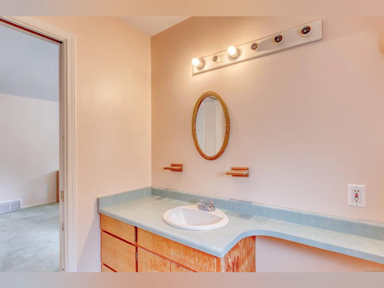 614 Webb Road, Courtenay, BC, V9N 9L9 - 32
