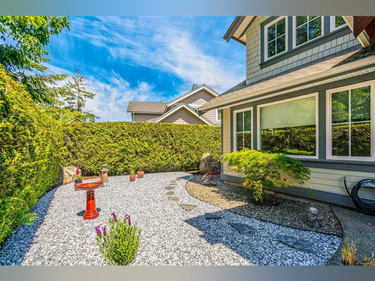 874 Bluffs Drive, Qualicum Beach, BC, V9K 0A2 - 3