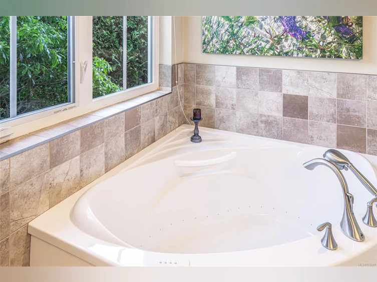 874 Bluffs Drive, Qualicum Beach, BC, V9K 0A2 - 18