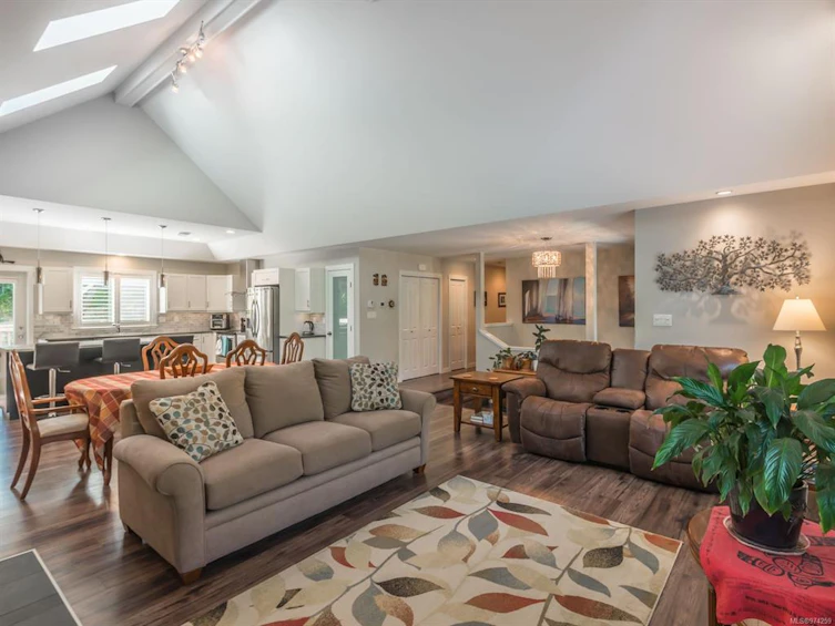 125 Linx Road, Qualicum Beach, BC, V9K 0A6 - 15