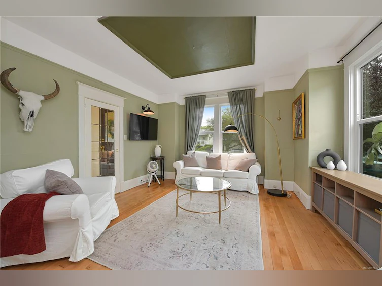 2616 Shakespeare Street, Victoria, BC, V8R 4G7 - 4