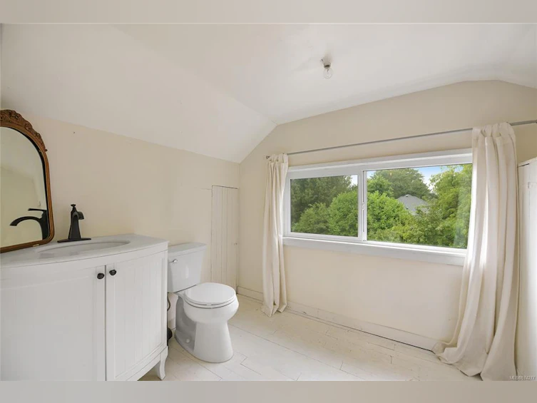 2616 Shakespeare Street, Victoria, BC, V8R 4G7 - 20