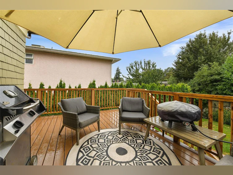 2616 Shakespeare Street, Victoria, BC, V8R 4G7 - 23