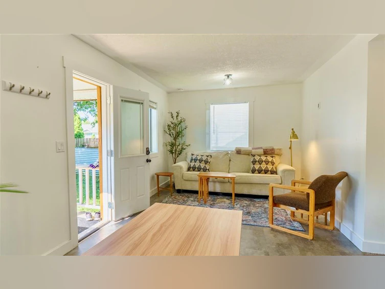 5929 Brown Road, Port Alberni, BC, V9Y 7E9 - 8