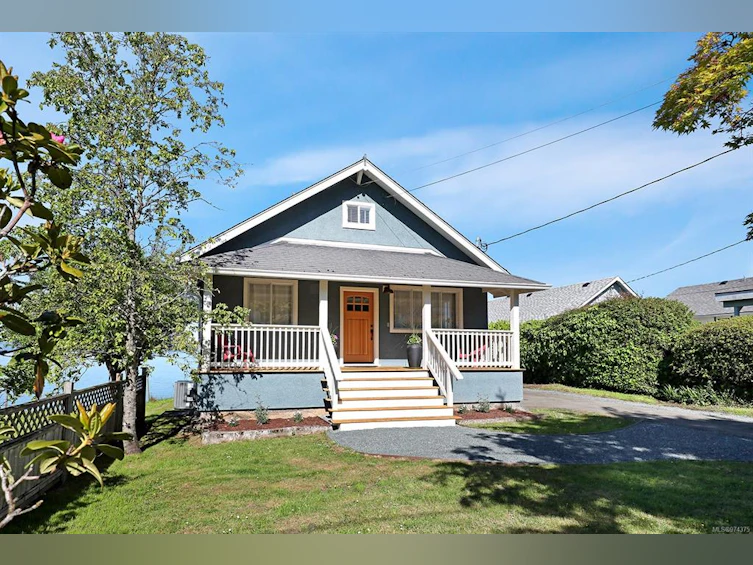 5632 S Island Highway, Union Bay, BC, V0R 1S0