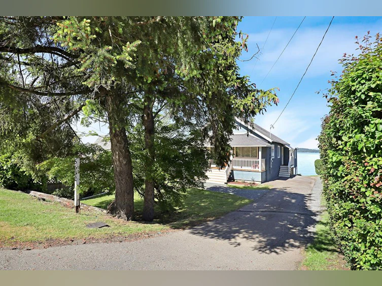5632 S Island Highway, Union Bay, BC, V0R 1S0 - 17