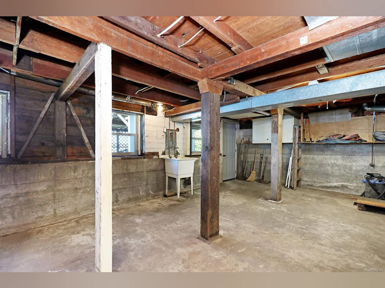 5632 S Island Highway, Union Bay, BC, V0R 1S0 - 48