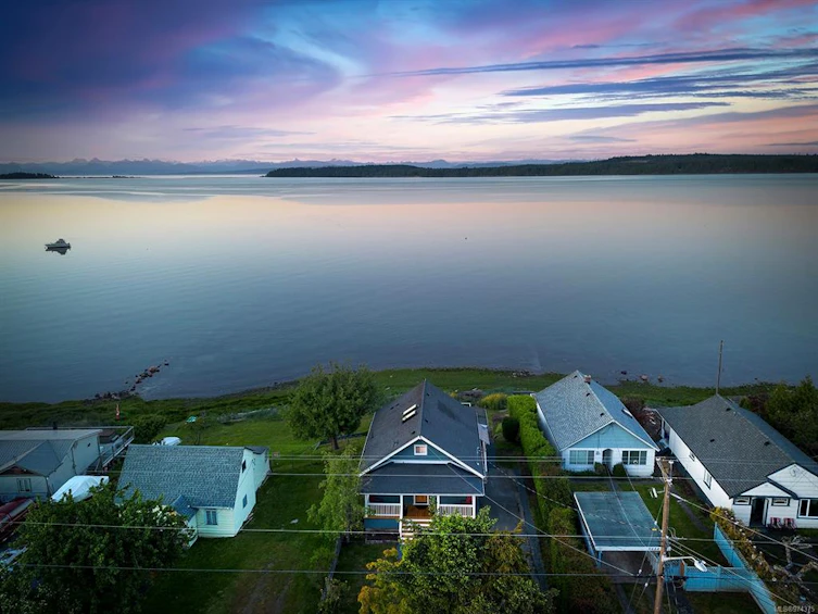 5632 S Island Highway, Union Bay, BC, V0R 1S0 - 66