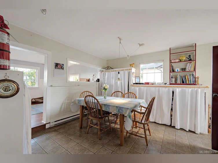 9005 Lochside Drive, North Saanich, BC, V8L 1N1 - 12