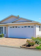 8 Eagle Lane