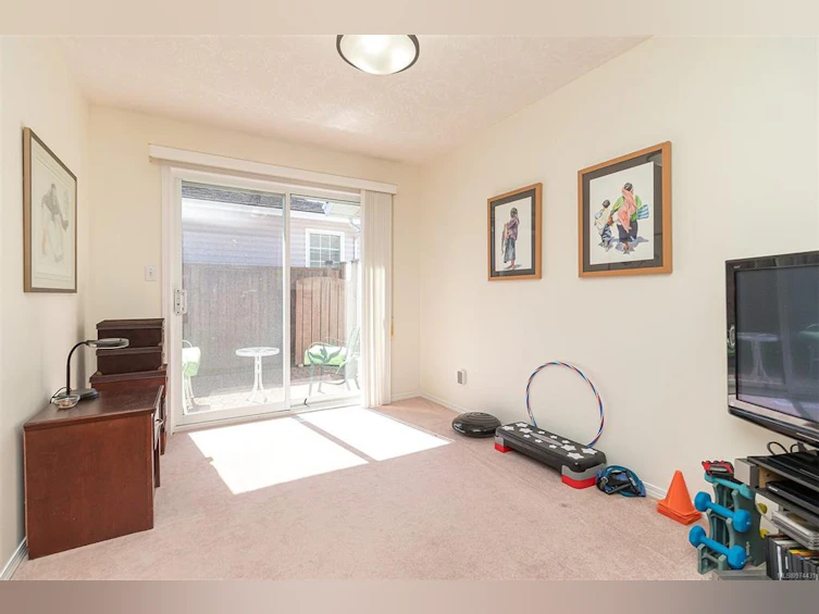 8 Eagle Lane, View Royal, BC, V9A 7M2 - 22