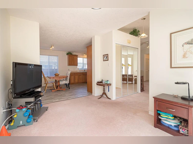 8 Eagle Lane, View Royal, BC, V9A 7M2 - 23