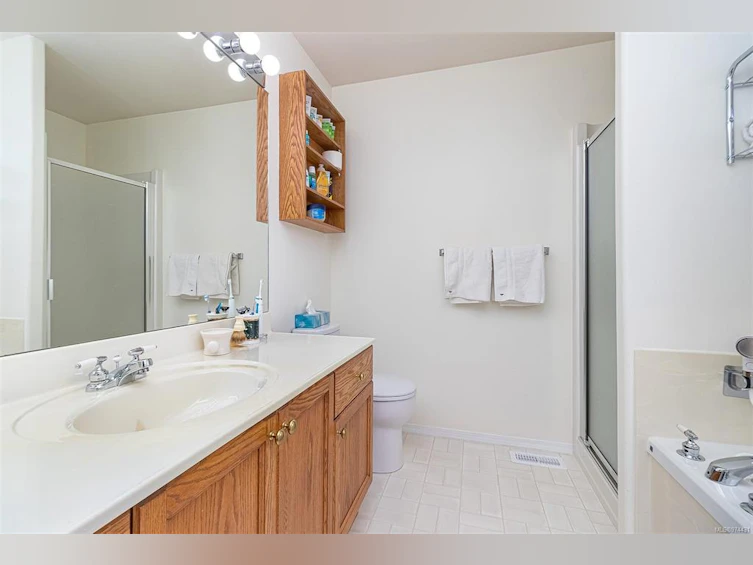 8 Eagle Lane, View Royal, BC, V9A 7M2 - 26