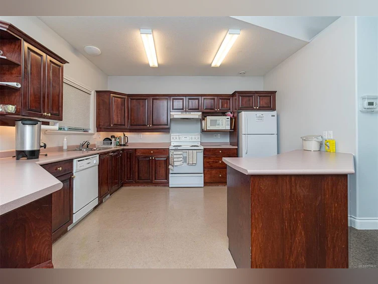 8 Eagle Lane, View Royal, BC, V9A 7M2 - 42