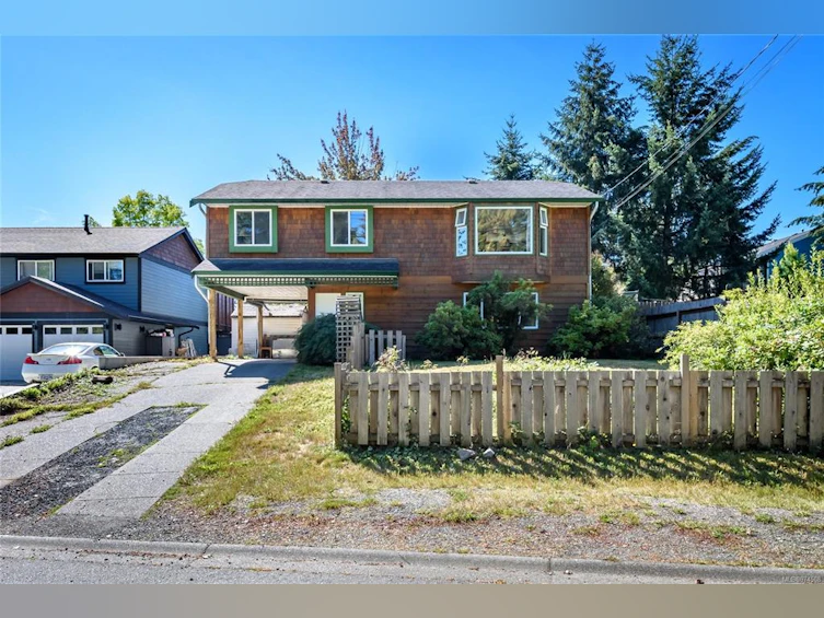 2793 Ulverston Avenue, Cumberland, BC, V0R 1S0 - 2