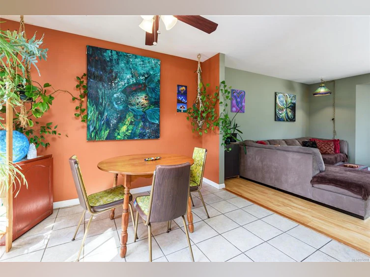 2793 Ulverston Avenue, Cumberland, BC, V0R 1S0 - 10