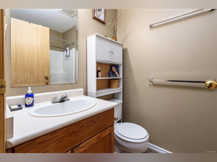 2793 Ulverston Avenue, Cumberland, BC, V0R 1S0 - 18