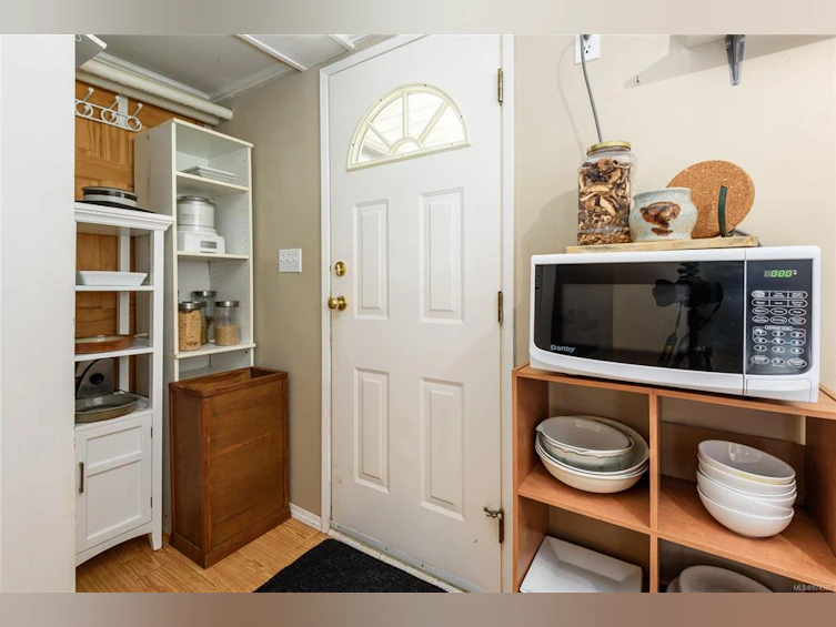 2793 Ulverston Avenue, Cumberland, BC, V0R 1S0 - 20