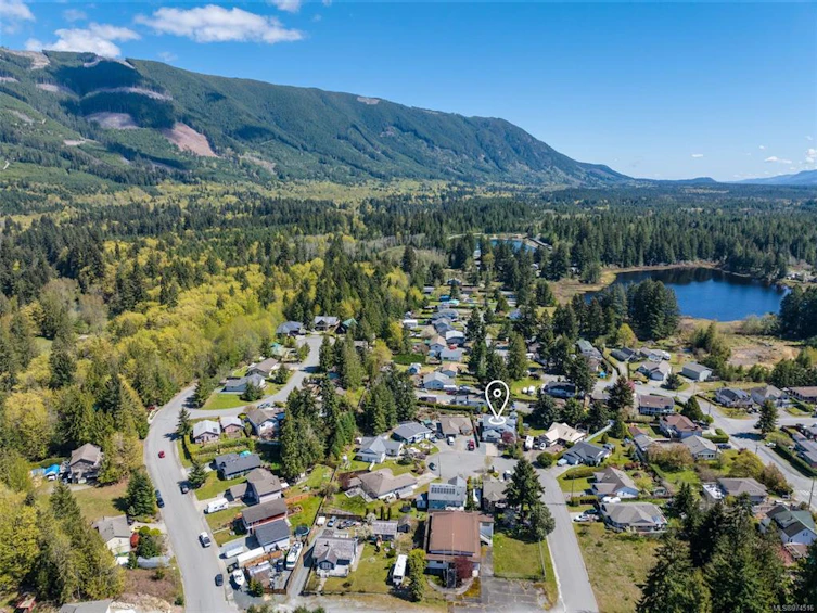 212 E Cowichan Avenue, Lake Cowichan, BC, V0R 2G0 - 12