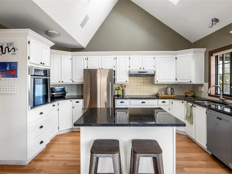 803 Piermont Place, Victoria BC V8S 5J7