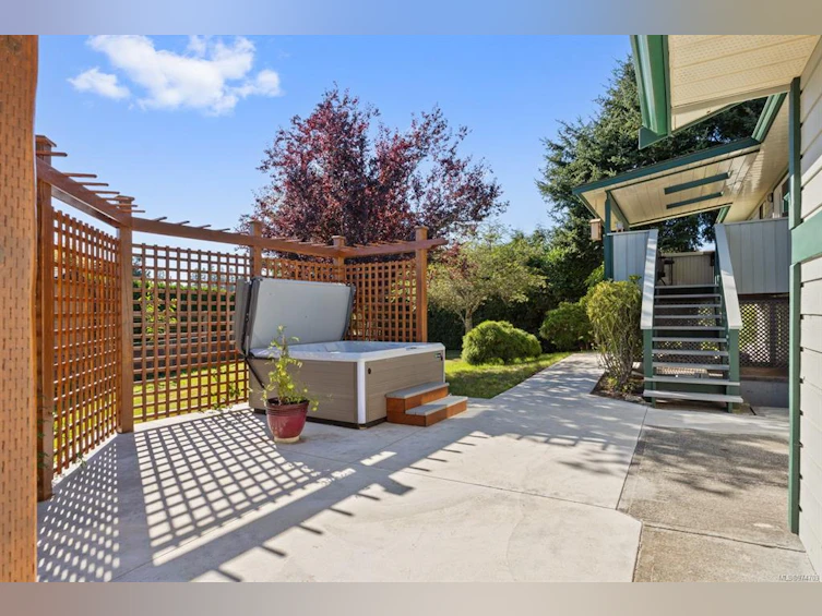 1677 Ascot Avenue, Comox, BC, V9M 1A8 - 32