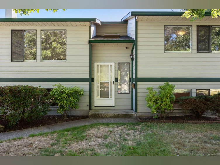 1677 Ascot Avenue, Comox, BC, V9M 1A8 - 34