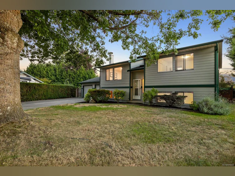 1677 Ascot Avenue, Comox, BC, V9M 1A8 - 35
