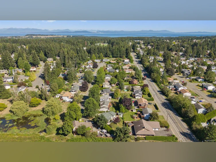 1677 Ascot Avenue, Comox, BC, V9M 1A8 - 38