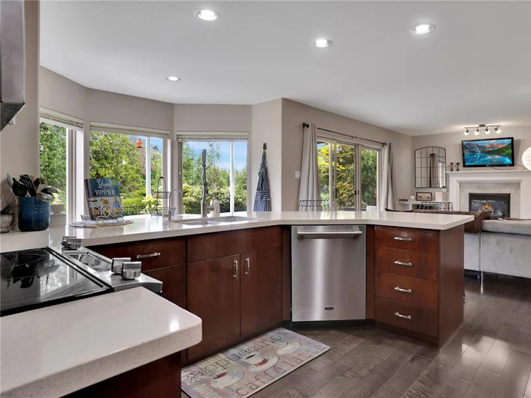 1191 Rosemount Close, French Creek, BC, V9P 2W3 - 13