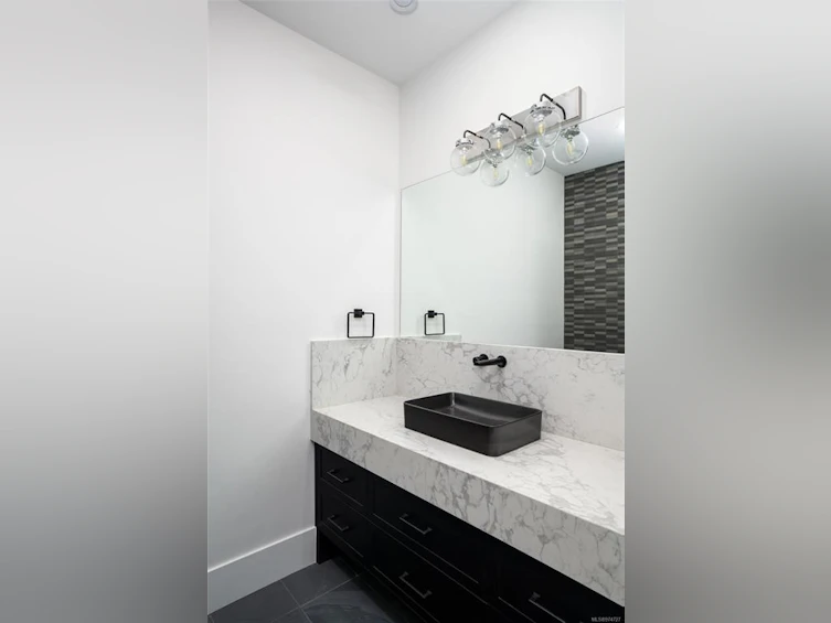 10950 Inwood Road, North Saanich, BC, V8L 5H9 - 34