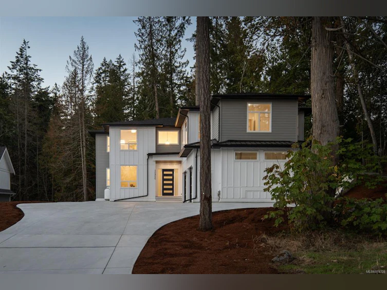 10950 Greenpark Drive, North Saanich, BC, V8L 0C8 - 2
