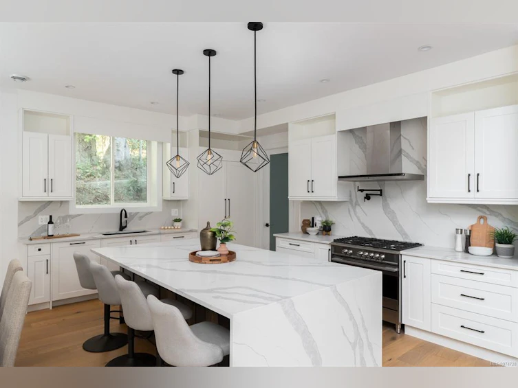 10950 Greenpark Drive, North Saanich, BC, V8L 0C8 - 14