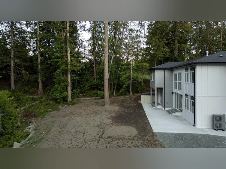 10950 Greenpark Drive, North Saanich, BC, V8L 0C8 - 44