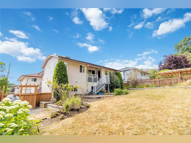 2631 Capital Heights, Victoria, BC, V8T 3M1 - 20