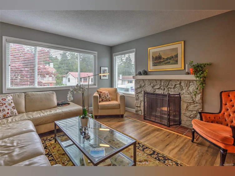 3298 Cook Street, Chemainus, BC, V0R 1K2 - 8