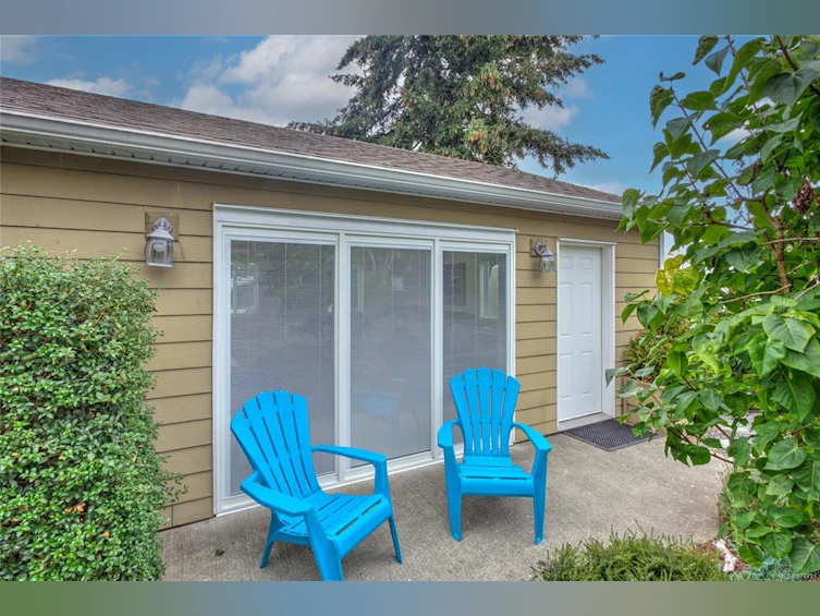 3298 Cook Street, Chemainus, BC, V0R 1K2 - 57