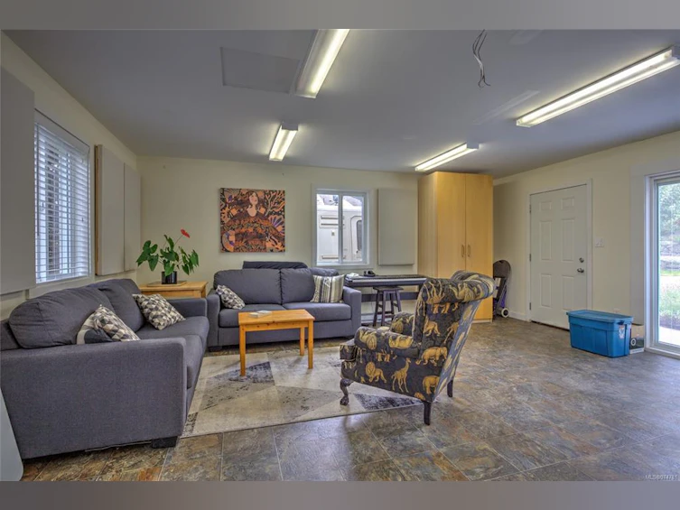 3298 Cook Street, Chemainus, BC, V0R 1K2 - 59