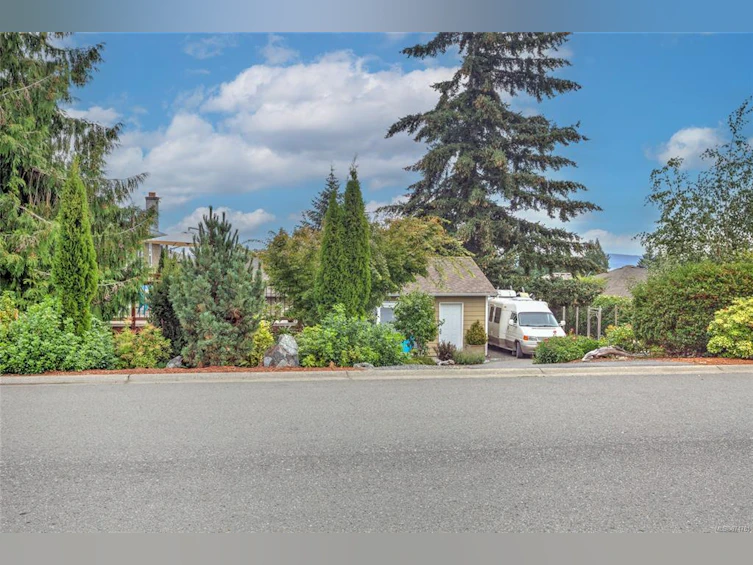3298 Cook Street, Chemainus, BC, V0R 1K2 - 69