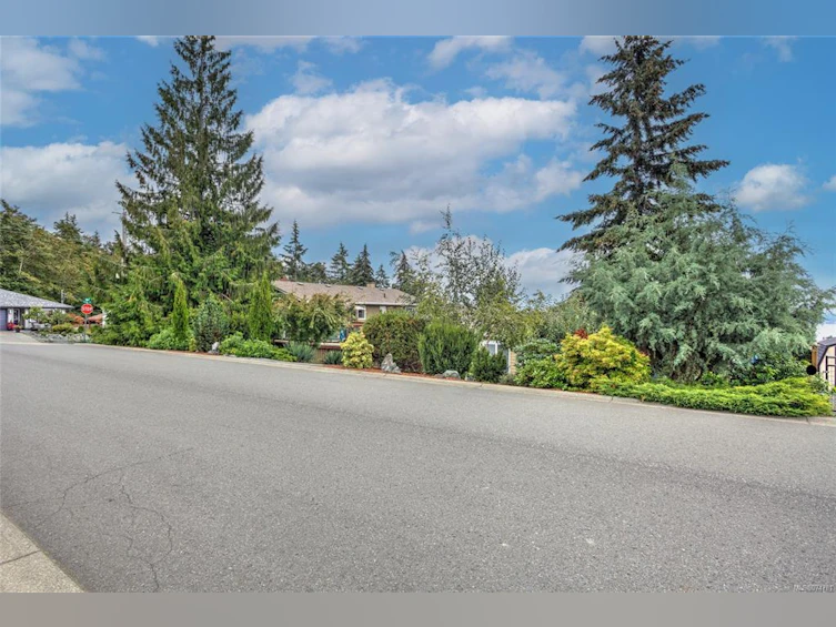 3298 Cook Street, Chemainus, BC, V0R 1K2 - 70