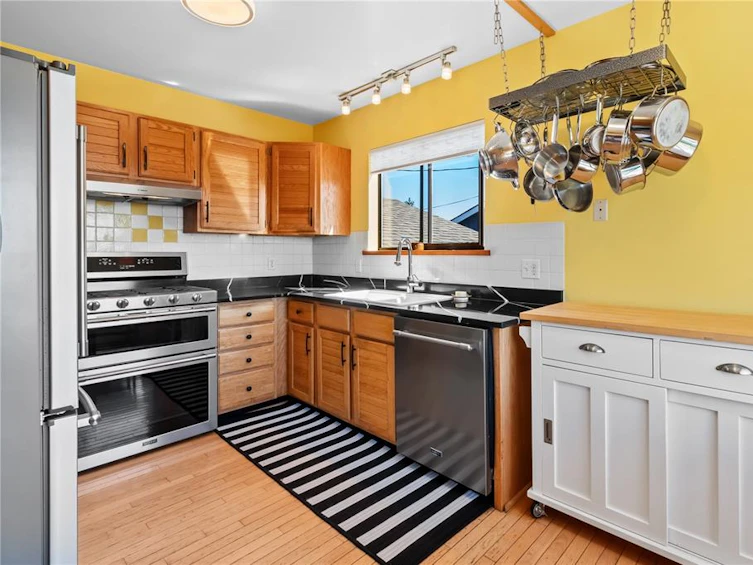 1158 Rupert Road, Ucluelet, BC, V0R 3A0 - 12