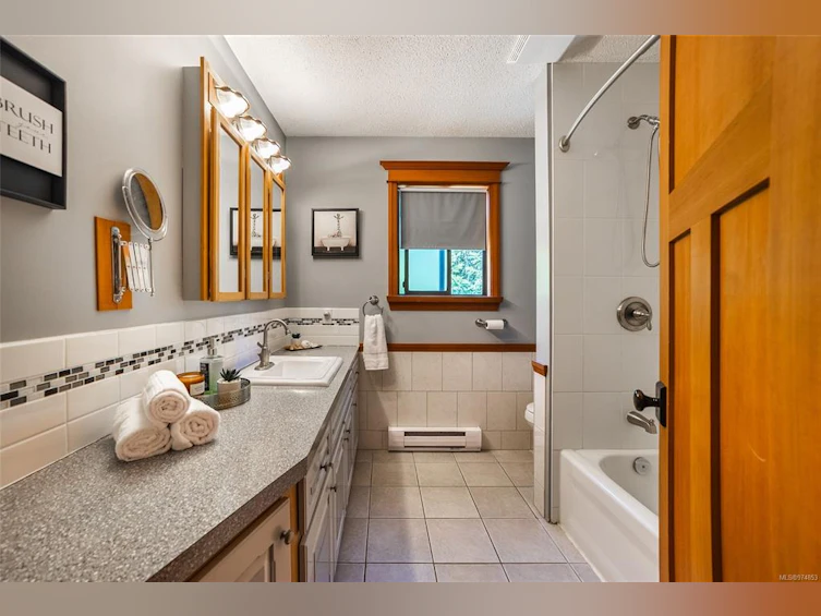 4775 Anderson Avenue, Bowser/Deep Bay, BC, V0R 1G0 - 21