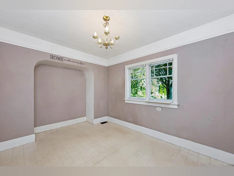 358 Arnold Avenue, Victoria, BC, V8S 3L7 - 28