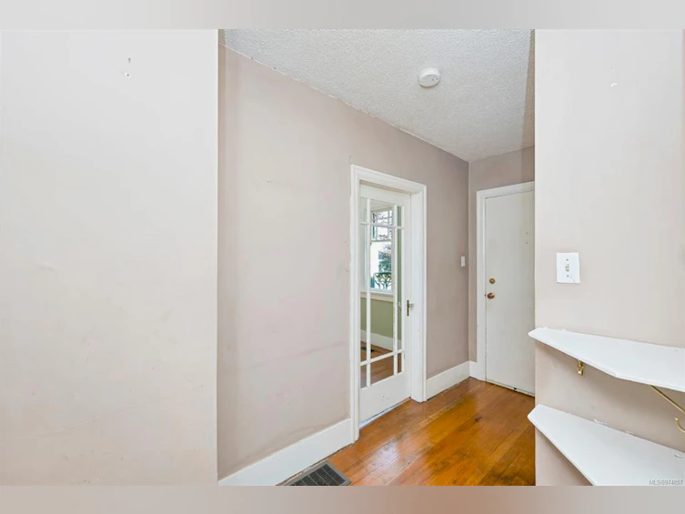358 Arnold Avenue, Victoria, BC, V8S 3L7 - 43